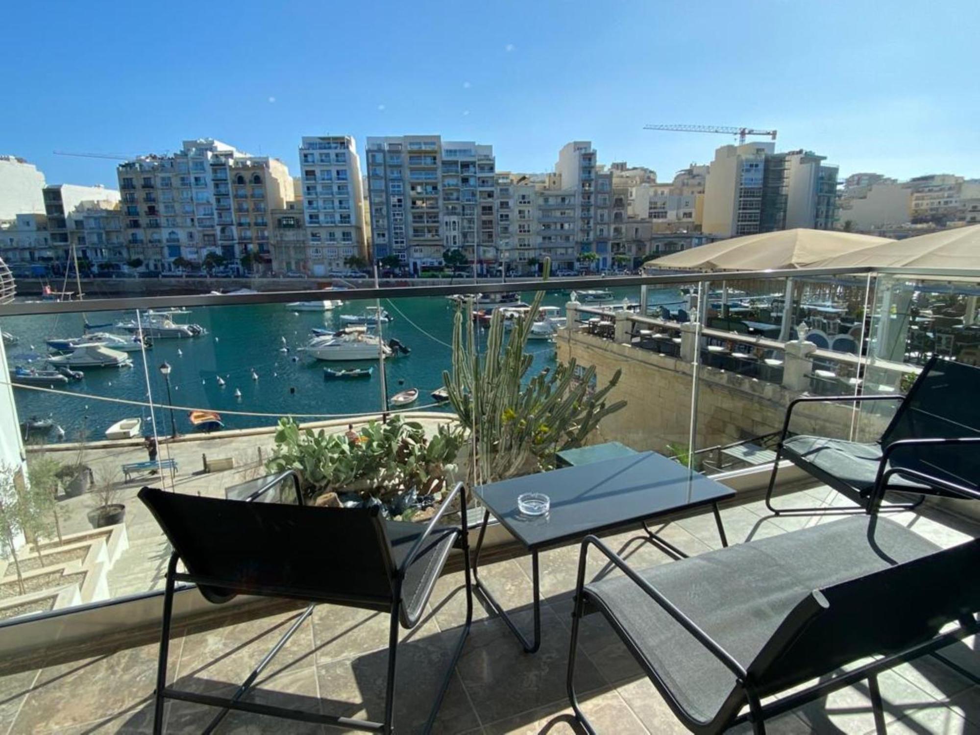 86 Spinola Bay Apartment Saint Julian's ภายนอก รูปภาพ