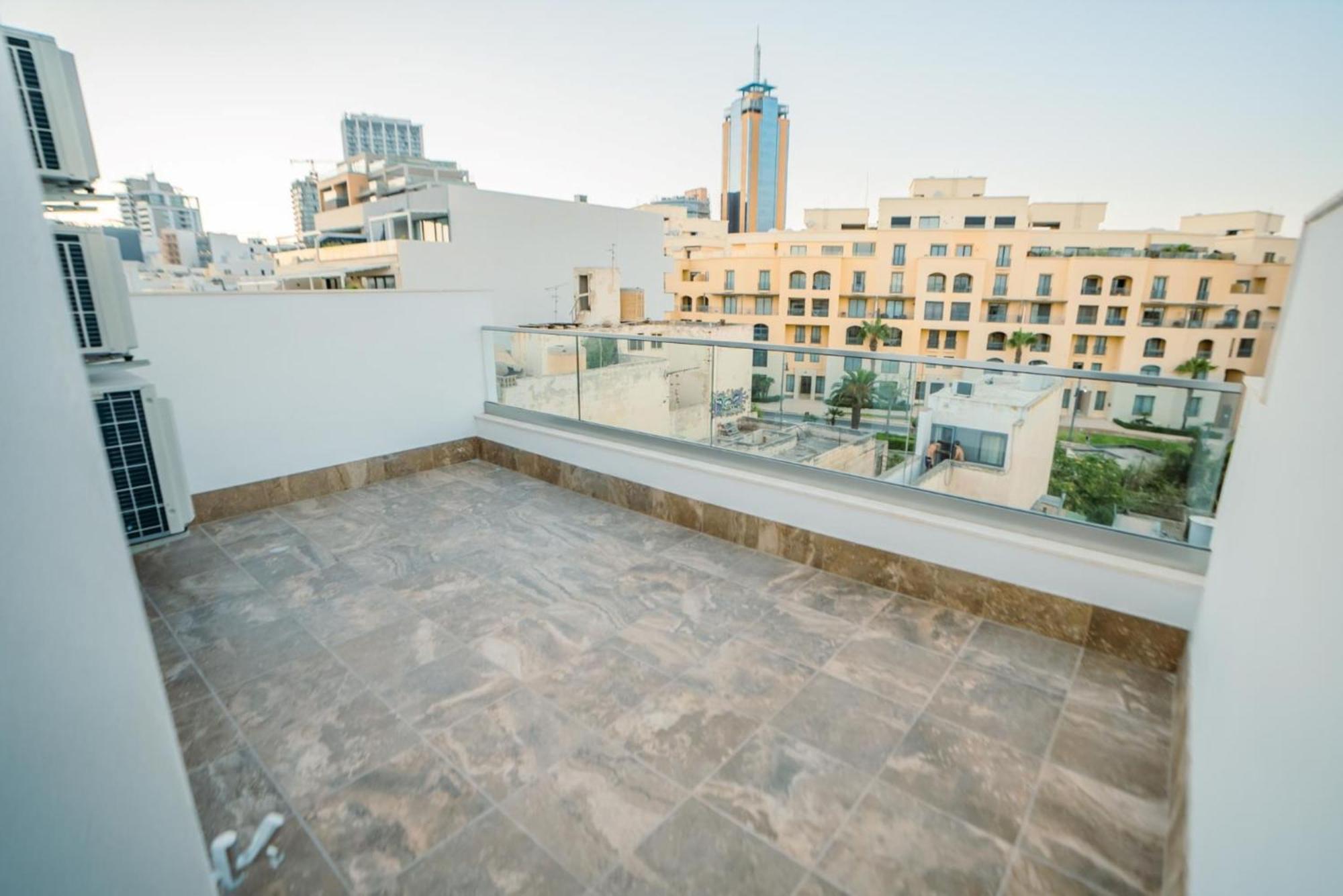 86 Spinola Bay Apartment Saint Julian's ภายนอก รูปภาพ