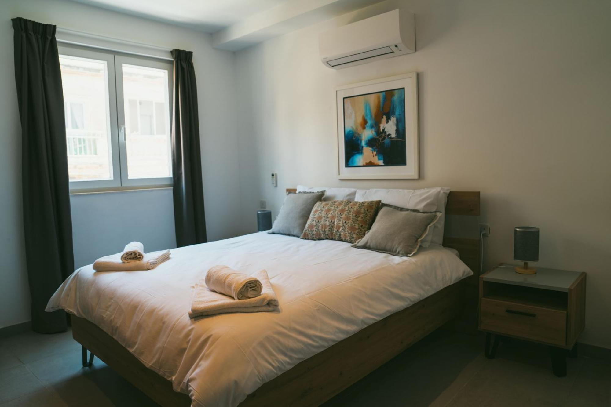 86 Spinola Bay Apartment Saint Julian's ภายนอก รูปภาพ