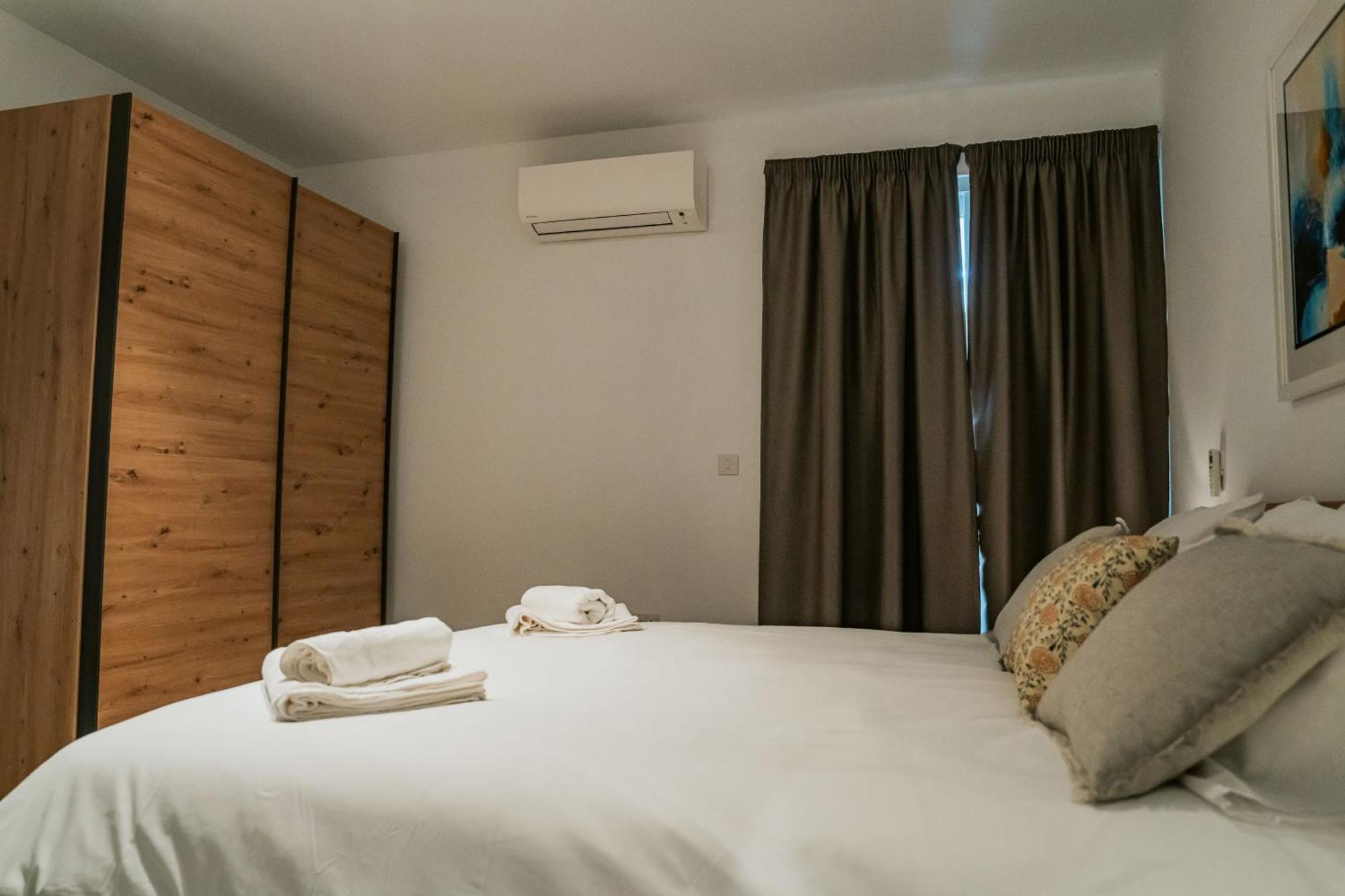 86 Spinola Bay Apartment Saint Julian's ภายนอก รูปภาพ